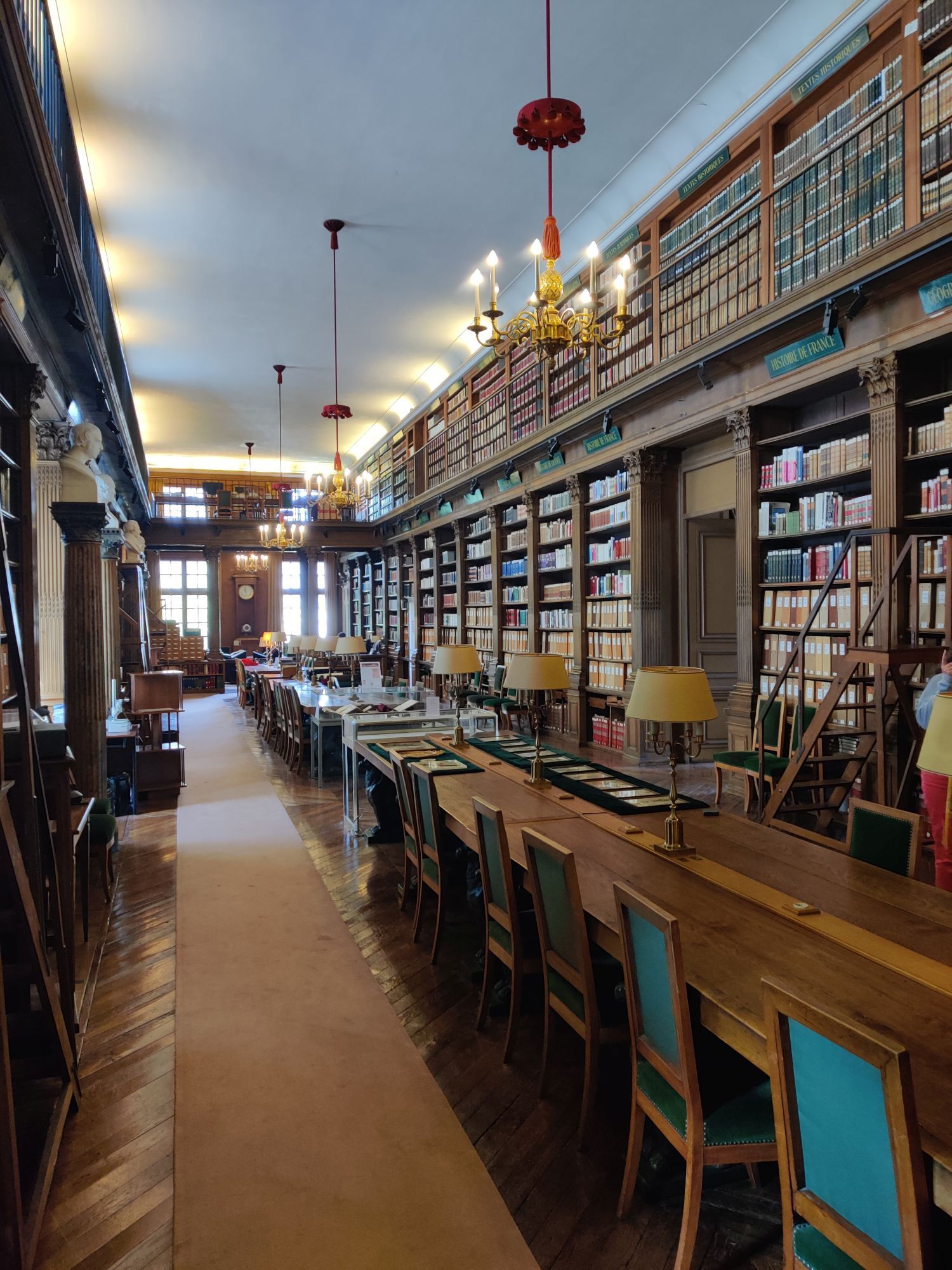 One of the libraries inside the Institut de France, normally only accessibly on appointment.